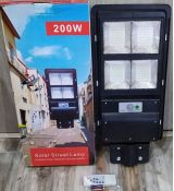 Solarne svetlo LED lampa 200W + diaľkový ovládač